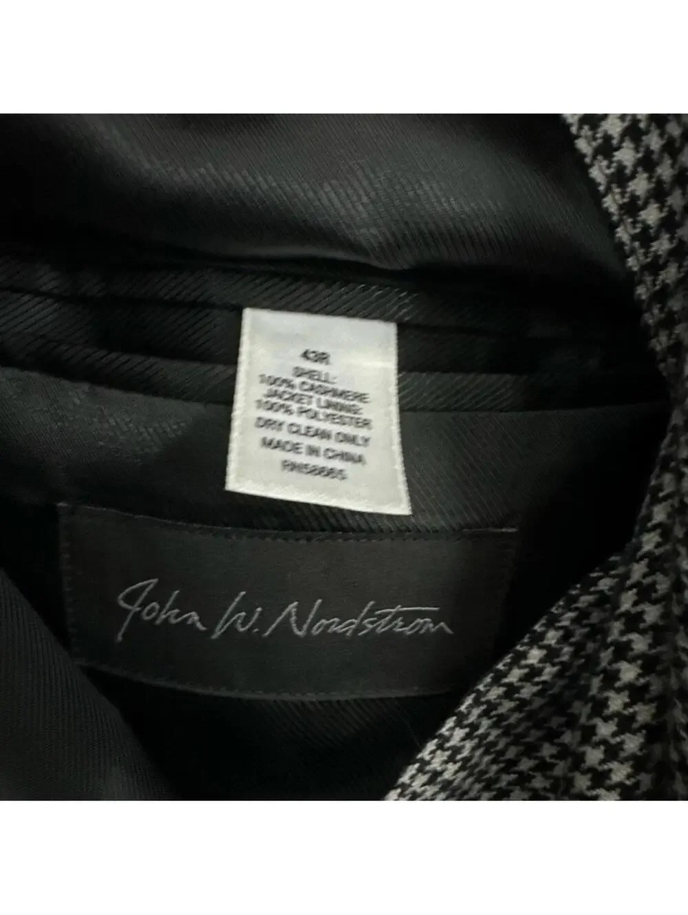 John W. Nordstrom Men’s 100% Cashmere Button Down Blazer Size 43
